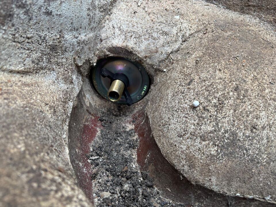 Soil vent pipe unblocking